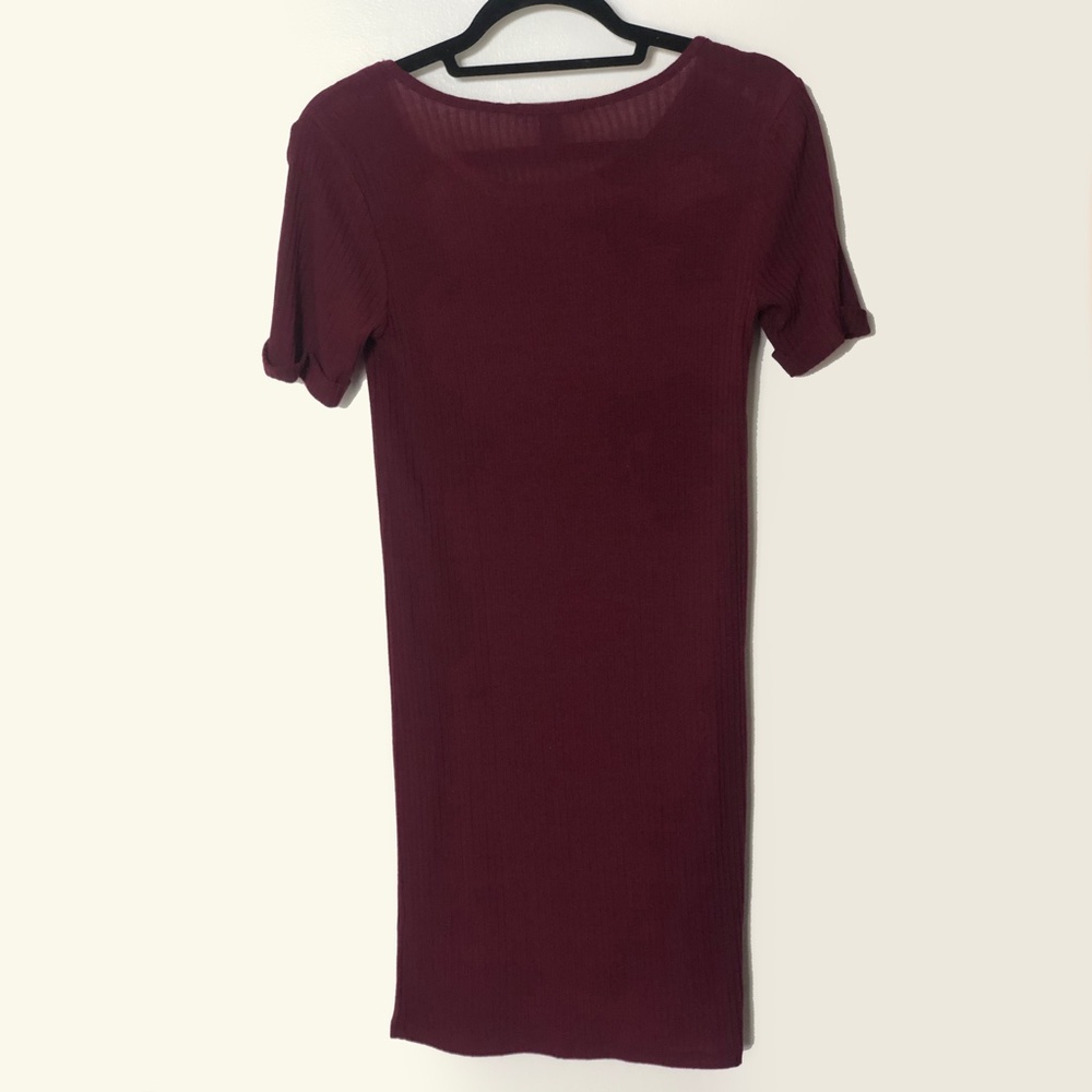 Maroon Ribbed Dress - Picture 2 of 4